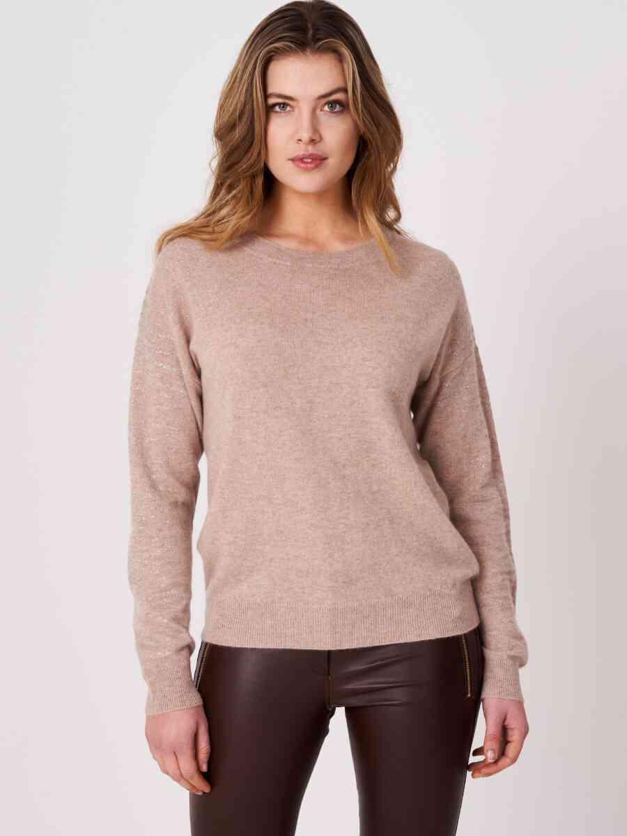 Cashmere pullover with tiger glitter print image number 4