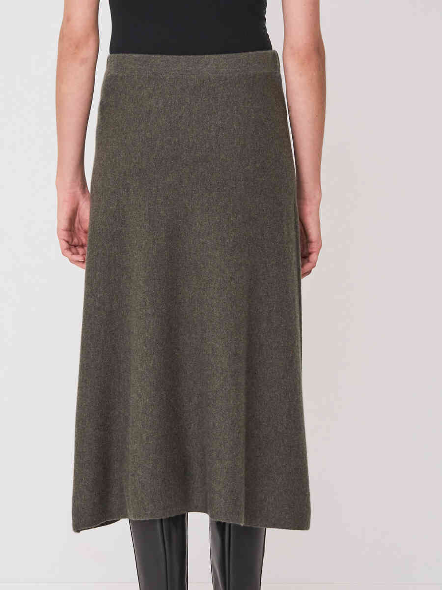 Cashmere knitted A-line skirt image number 17