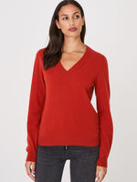 Basic fine knit pullover with ribbed V-neck image number 0
