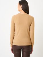 Basic organic cashmere sweater with round neckline image number 1