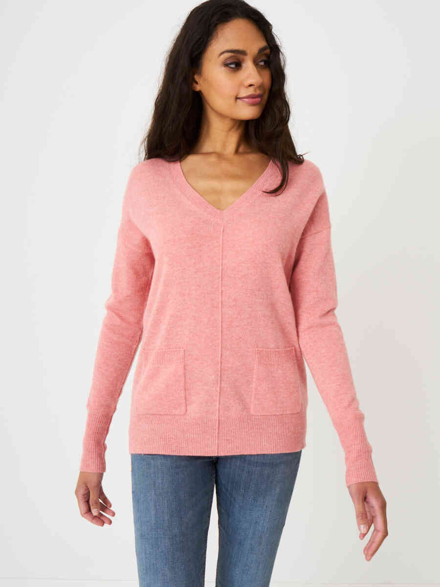 Organic cashmere pullover with front pockets
