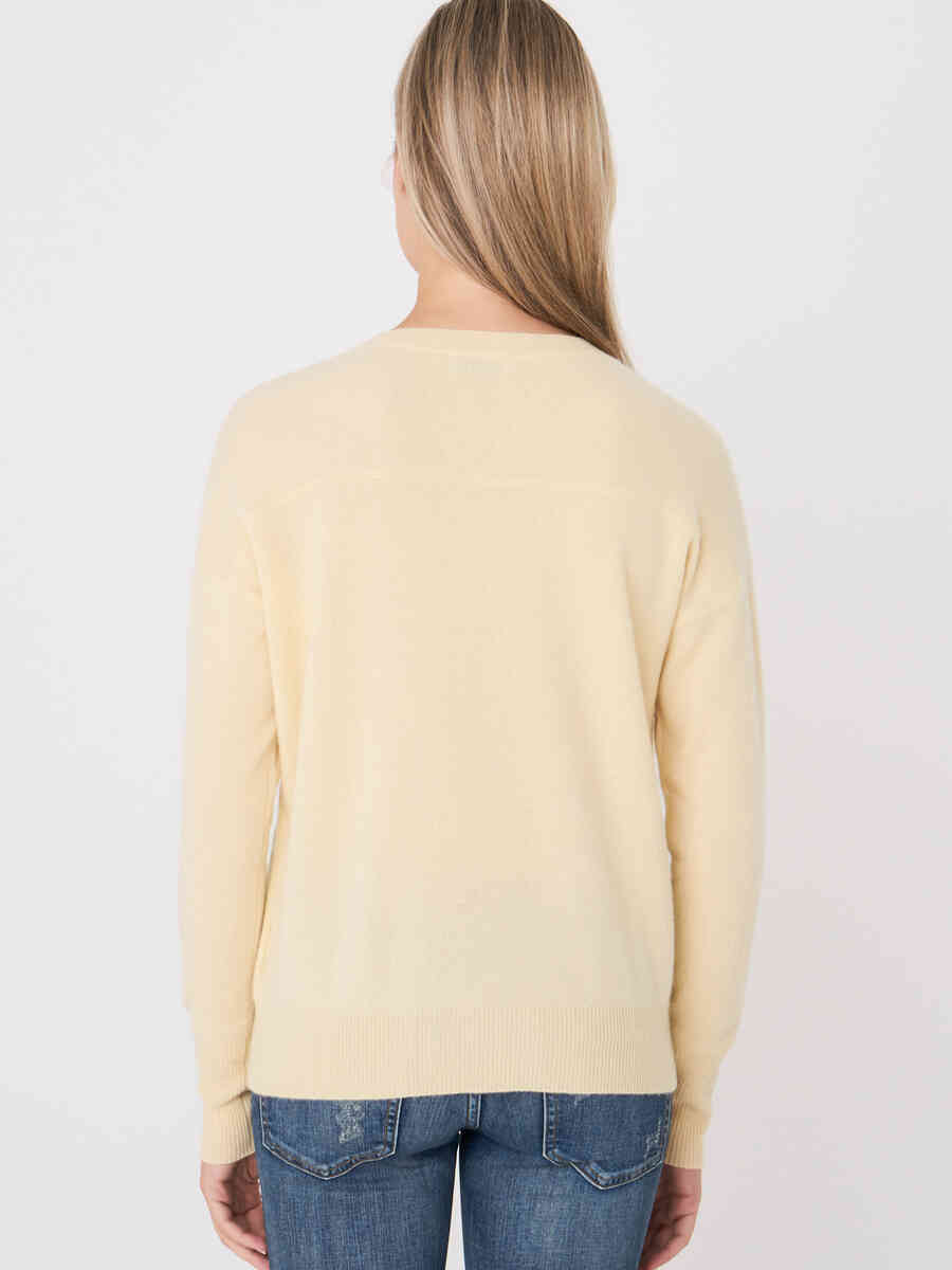 Organic cashmere pullover with front pockets image number 1