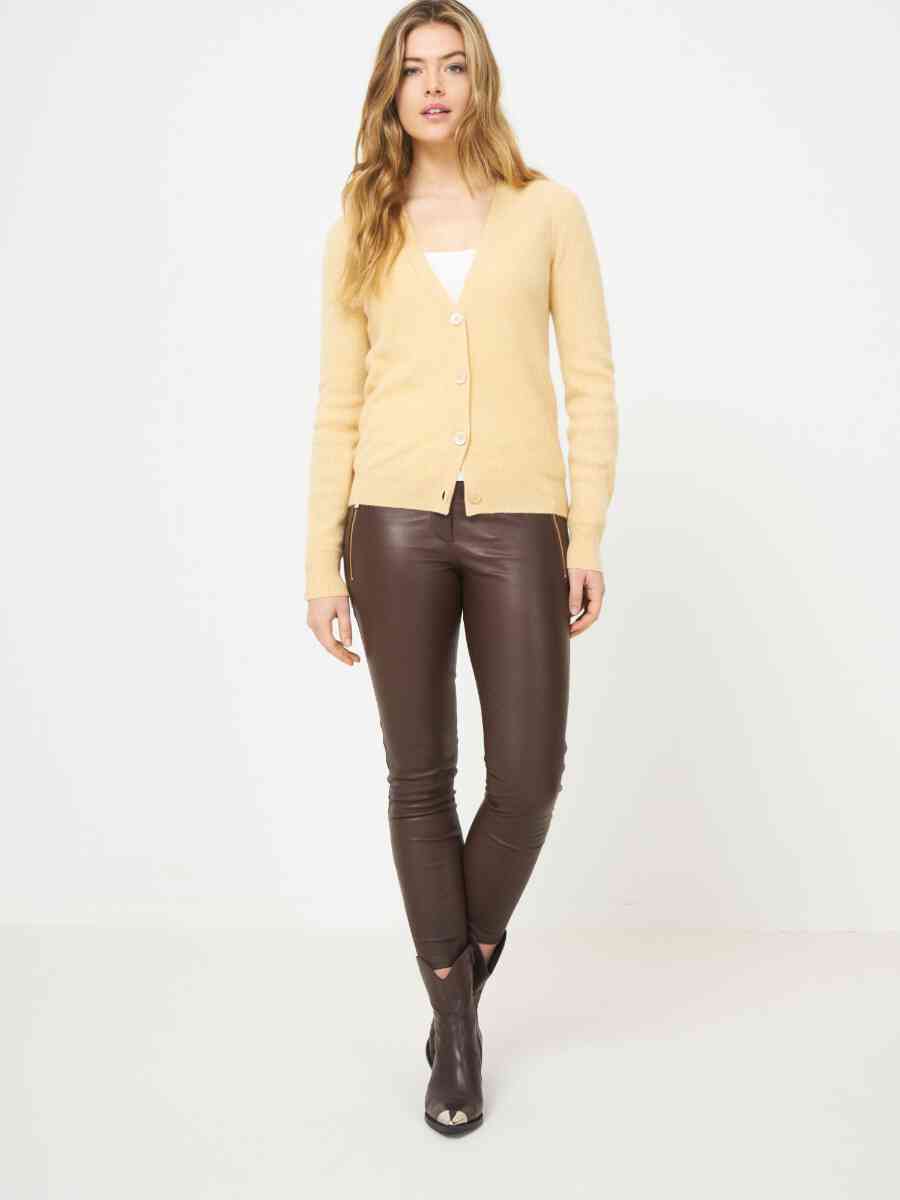 Cashmere cardigan with fine rib knit texture image number 11