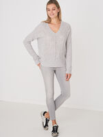 Cable knit cashmere sweater with delicate sequin decoration image number 3
