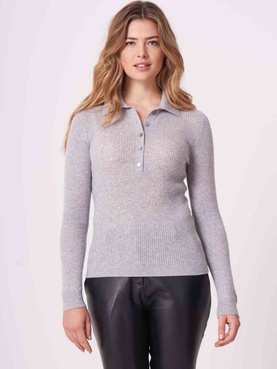 Long sleeve extra fine cashmere sweater with buttons