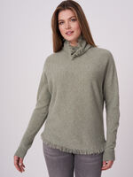 Batwing sweater with fringes image number 4