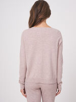Casual cashmere sweater with ribbed boat neckline image number 13