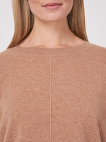 Casual cashmere sweater with ribbed boat neckline image number 22