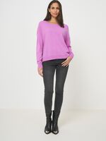 Casual cashmere sweater with ribbed boat neckline image number 27