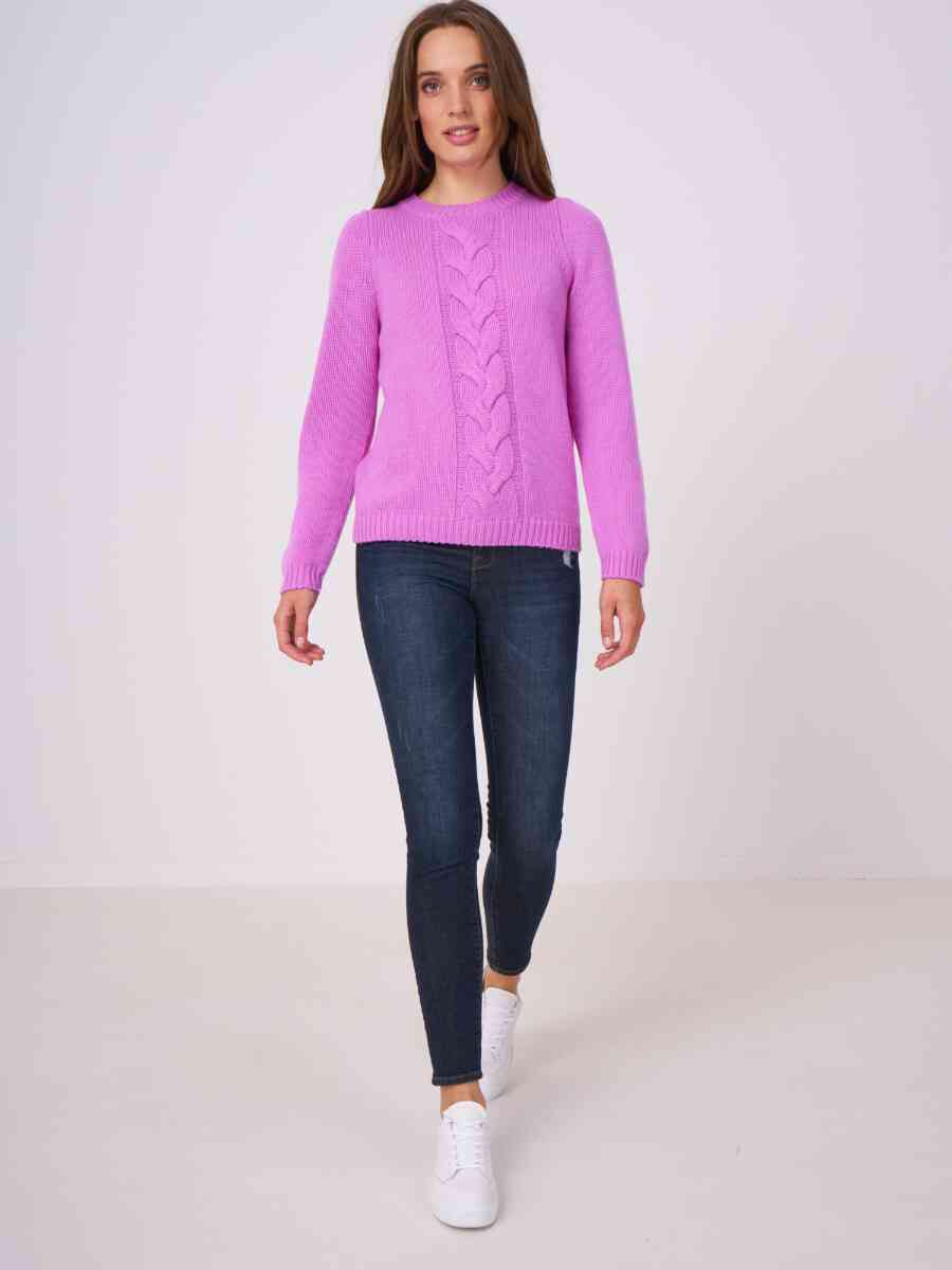 Organic cashmere cable knit pullover image number 3