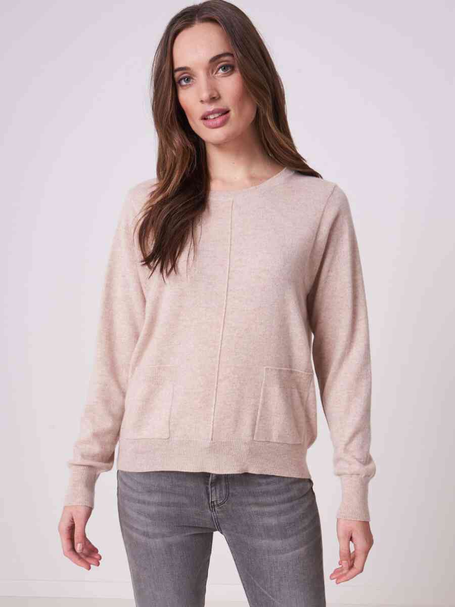 Organic cashmere sweater with dividing seam and pockets