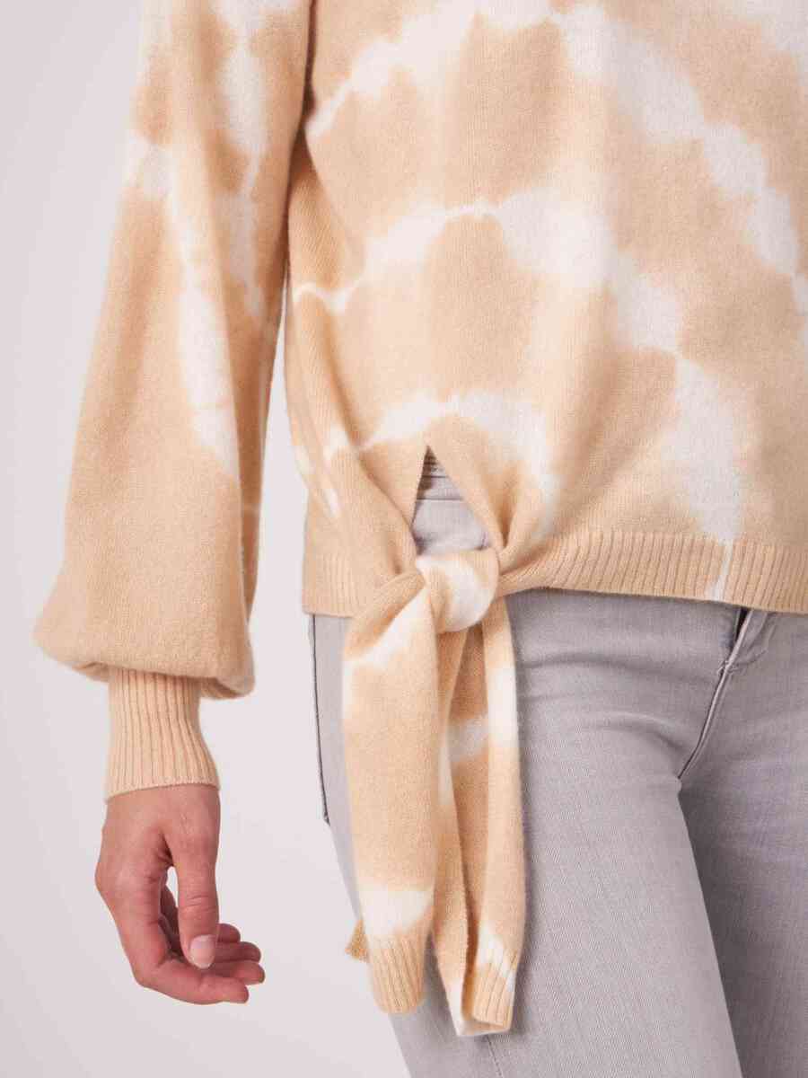 Tie hem organic cashmere sweater with tie dye print image number 2
