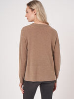 Organic cashmere sweater with ribbed hem and slits image number 1