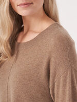 Organic cashmere sweater with ribbed hem and slits image number 2