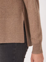 Organic cashmere sweater with ribbed hem and slits image number 3