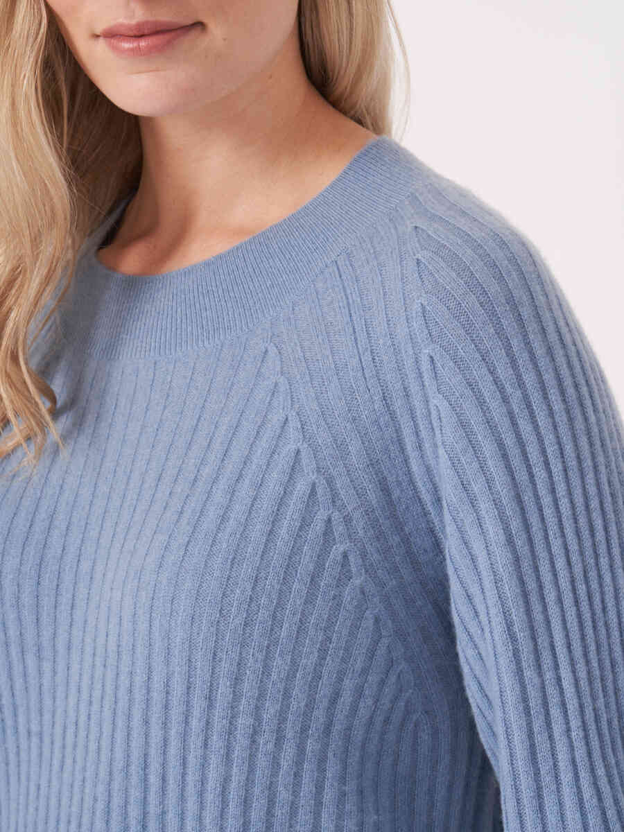 Rib knit cashmere sweater with puff sleeves image number 2