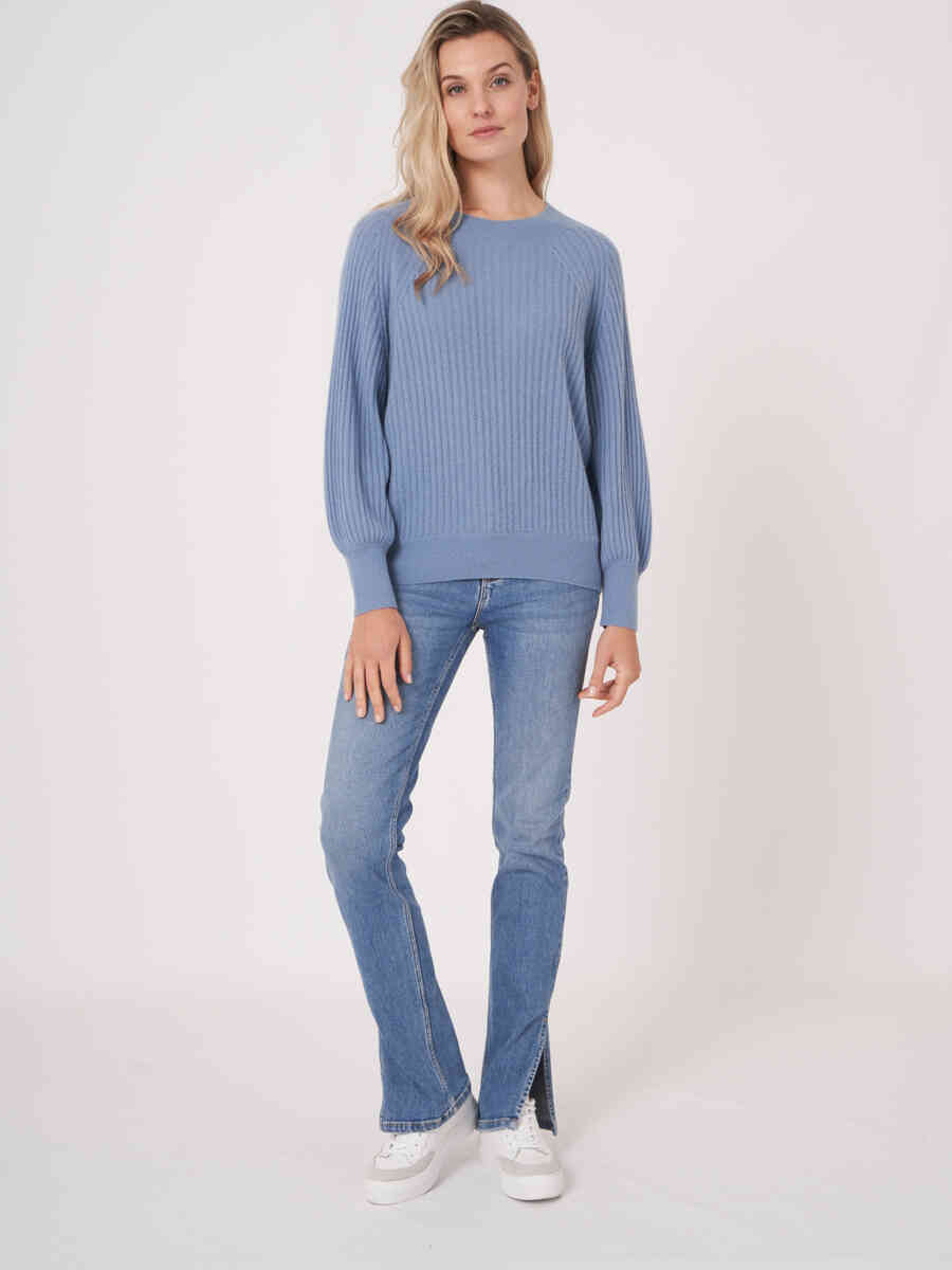 Rib knit cashmere sweater with puff sleeves image number 4