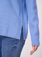 Mid-weight knitted sweater with rib texture image number 2