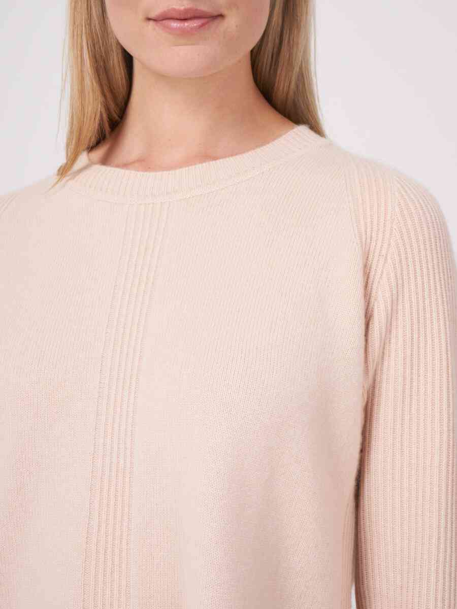 Mid-weight knitted sweater with rib texture image number 14
