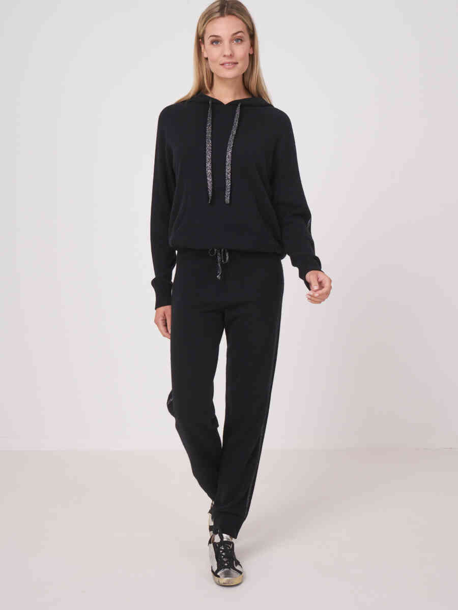 Knitted pants in cashmere wool blend image number 3