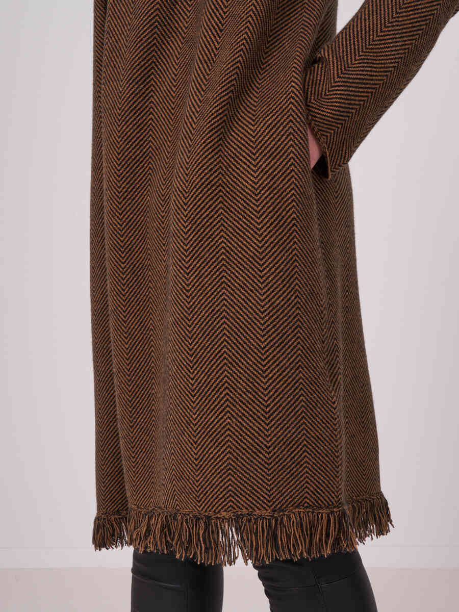 Knee length shawl collar cardigan with fringed hem image number 2