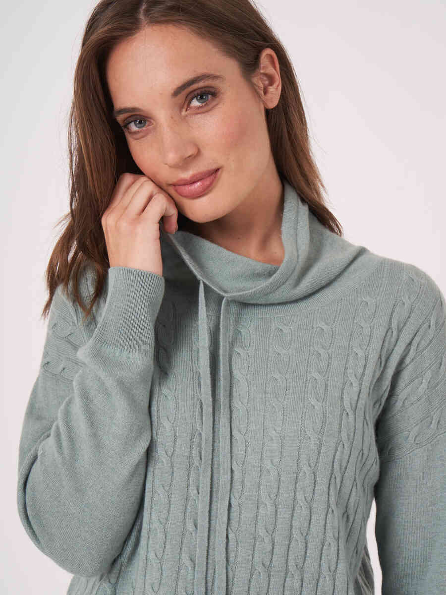 Cable knit sweater with stand-up collar and drawstring image number 3