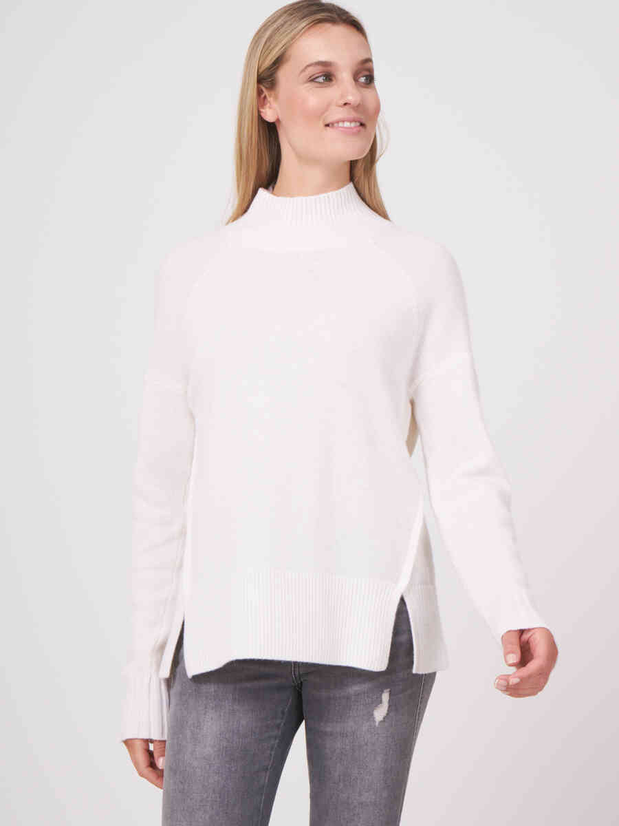 Pullover with stand collar and front slits image number 0