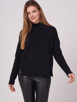 Pullover with stand collar and front slits image number 4