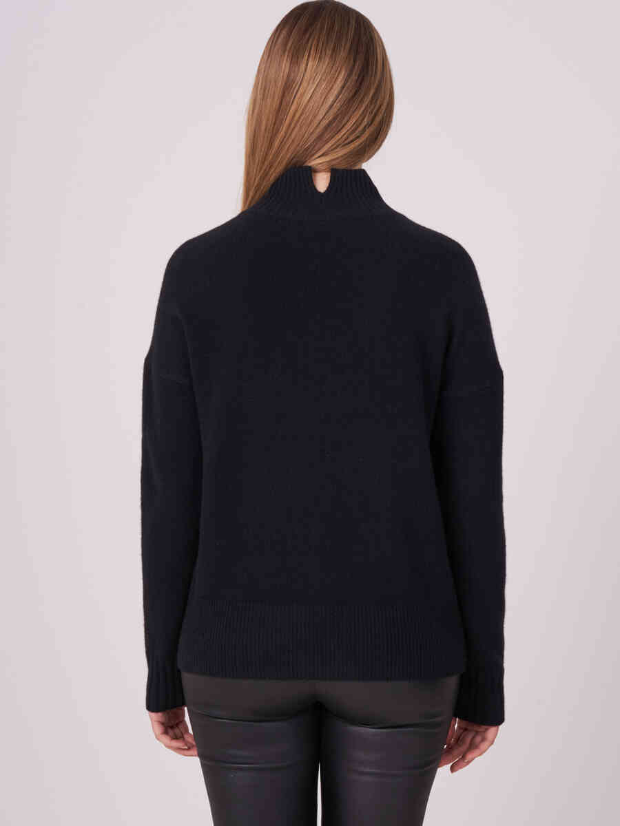 Pullover with stand collar and front slits image number 5