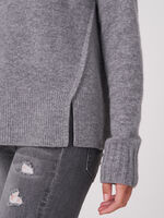 Pullover with stand collar and front slits image number 10