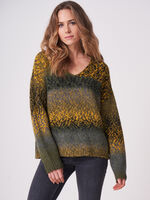 Chunky knit woolen space dyed sweater image number 2