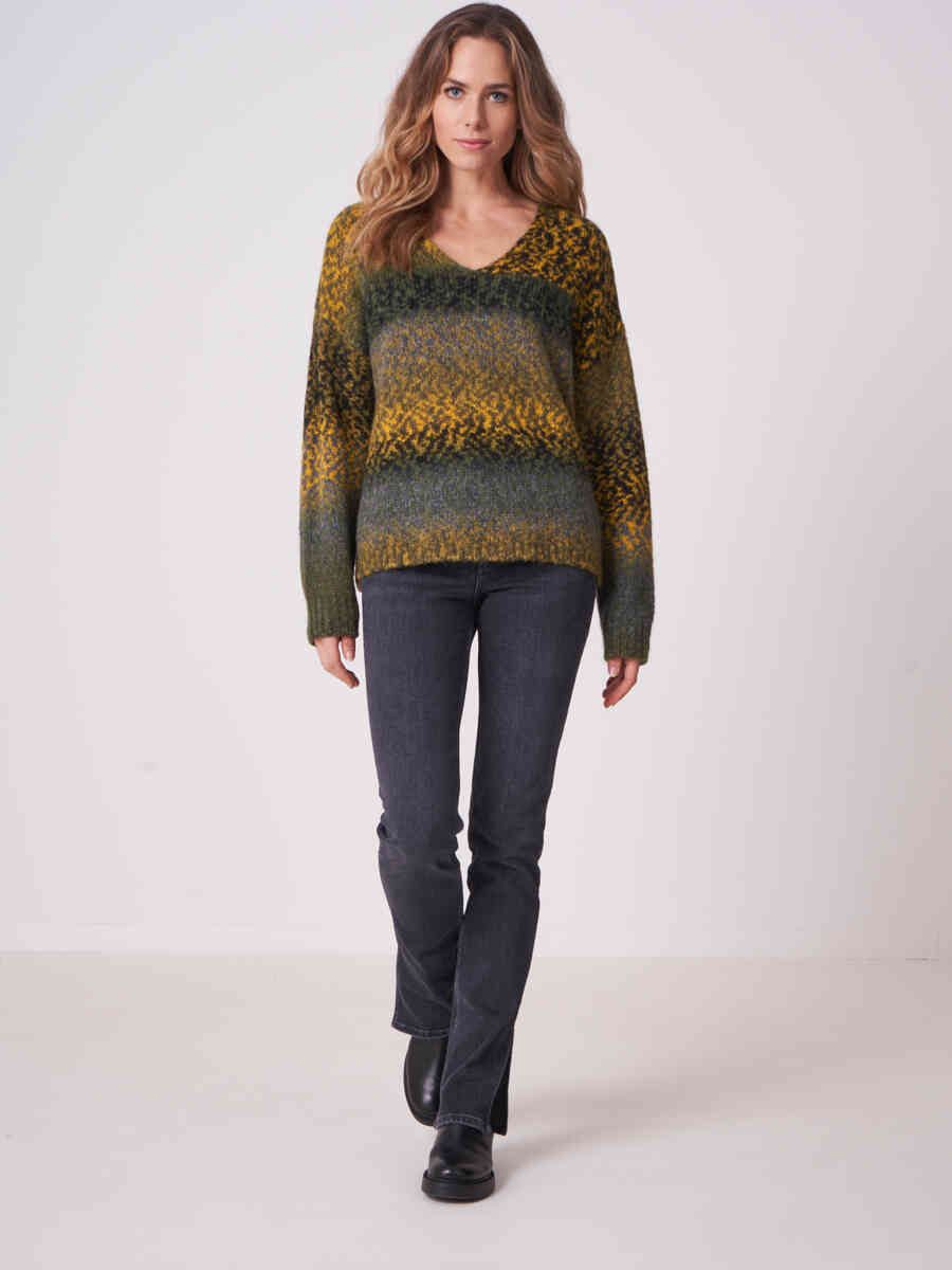 Chunky knit woolen space dyed sweater image number 5