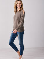 Sweater with cut out shoulder in bamboo cashmere blend image number 3