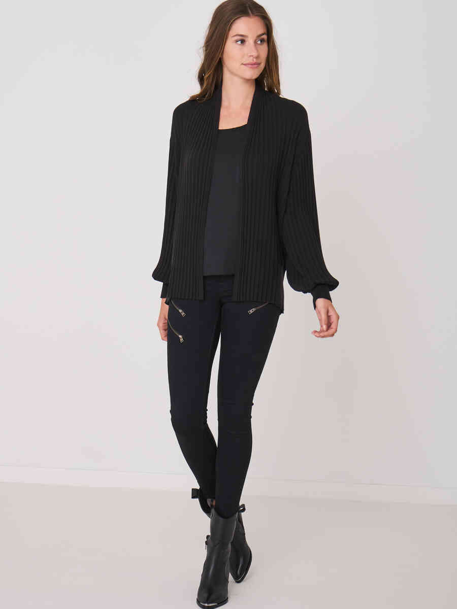 Cropped rib knit cardigan with pleated puff sleeves image number 3