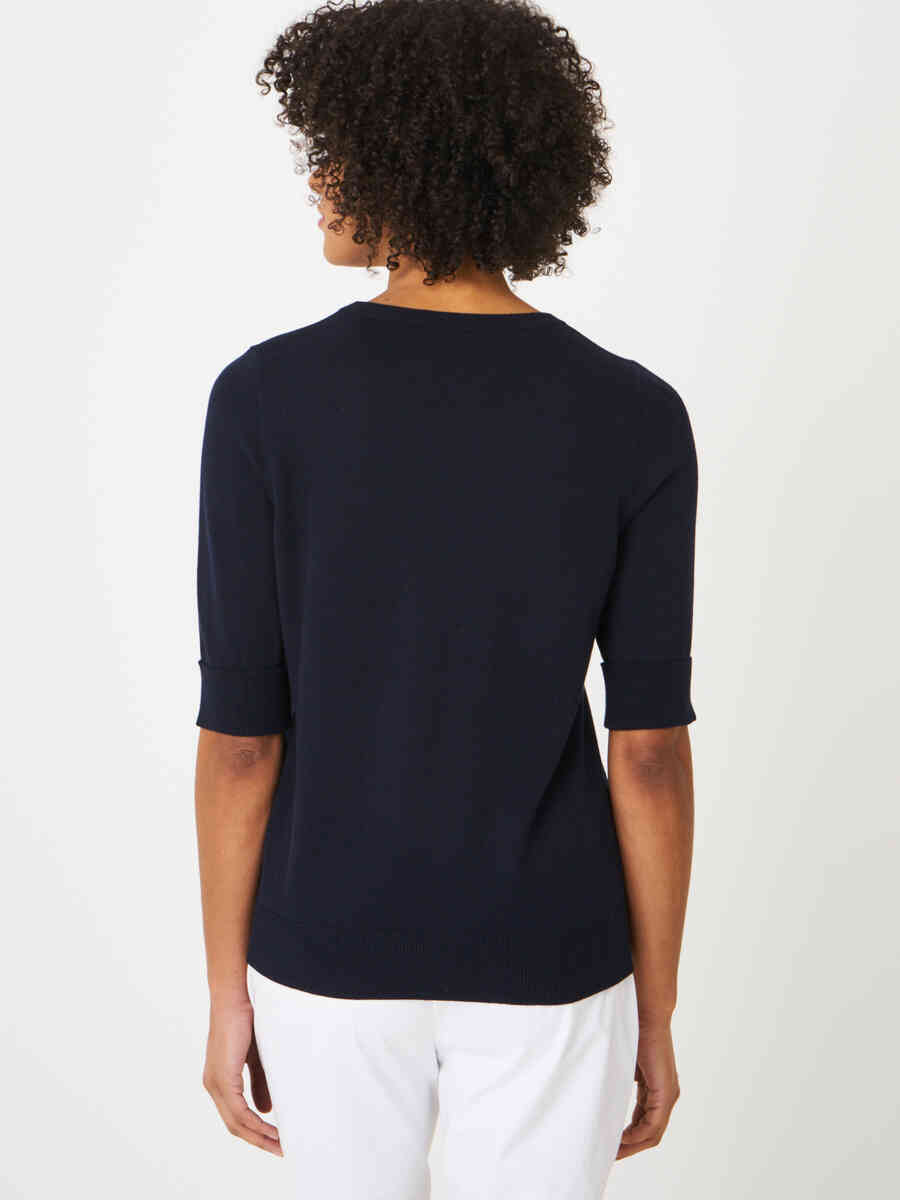 Basic fine knit short sleeve pullover in organic cotton blend image number 5