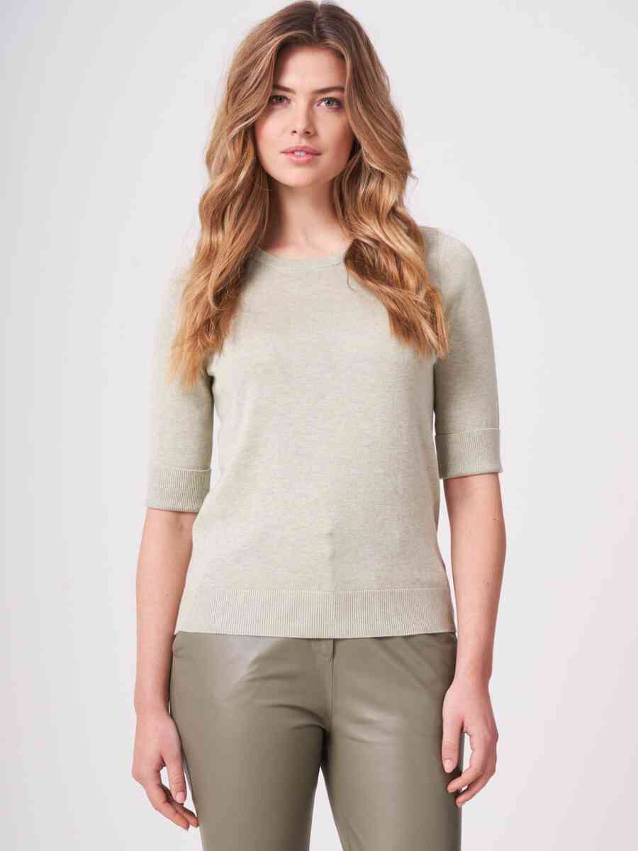 Basic fine knit short sleeve pullover in cotton blend