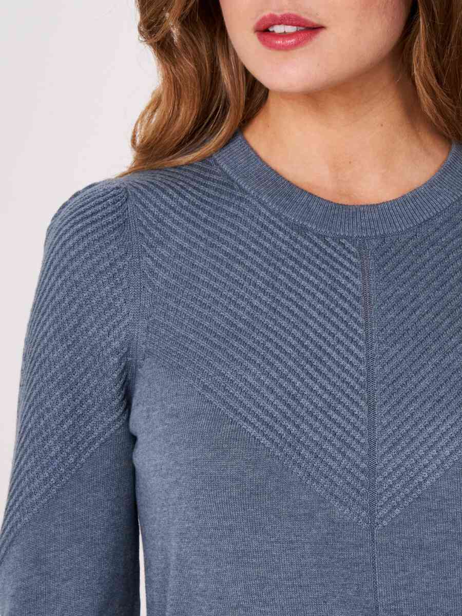 Sweater with long puff sleeves and textured details image number 18