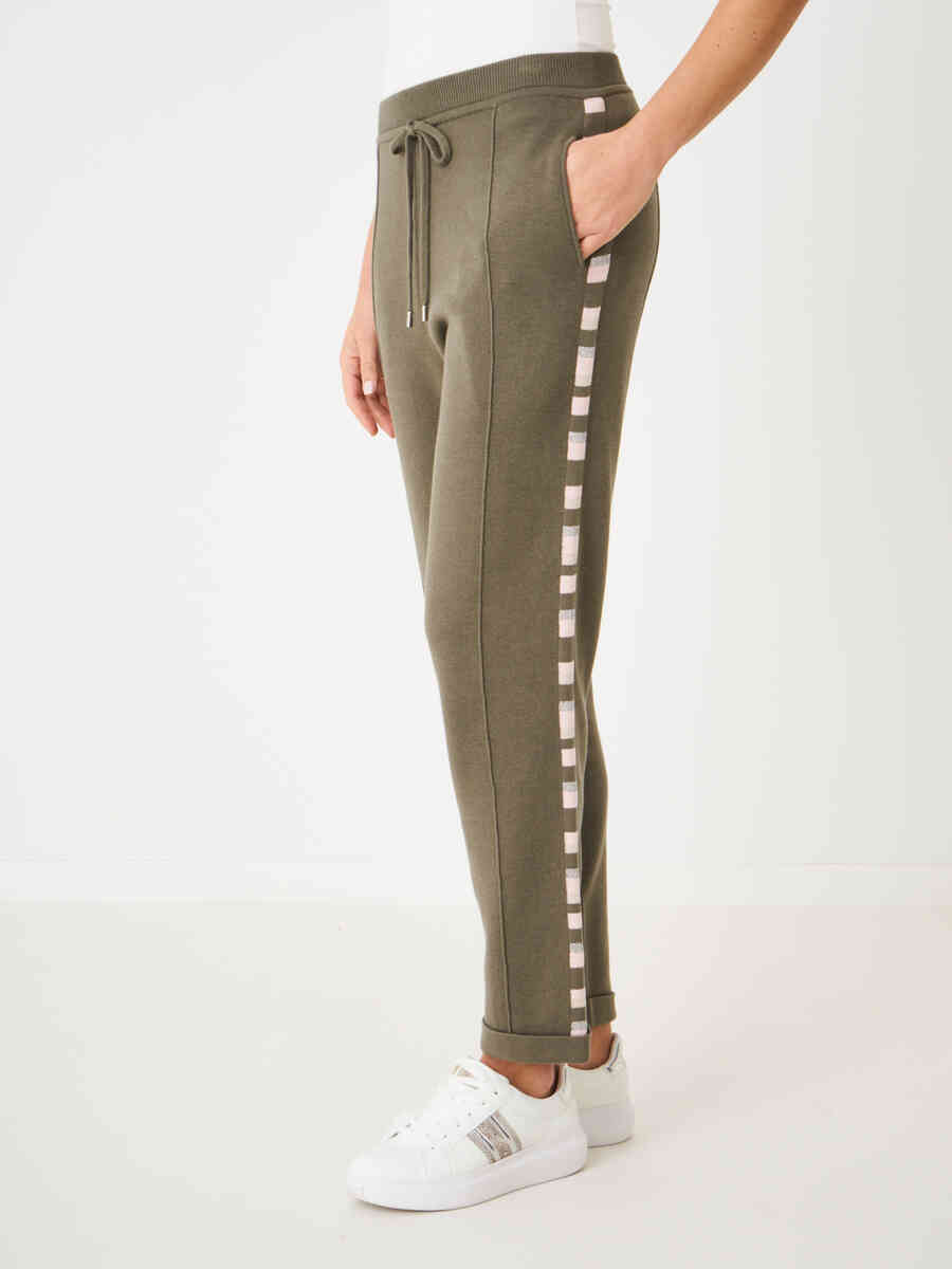 Women's organic cotton blend jogging pants with sporty stripes