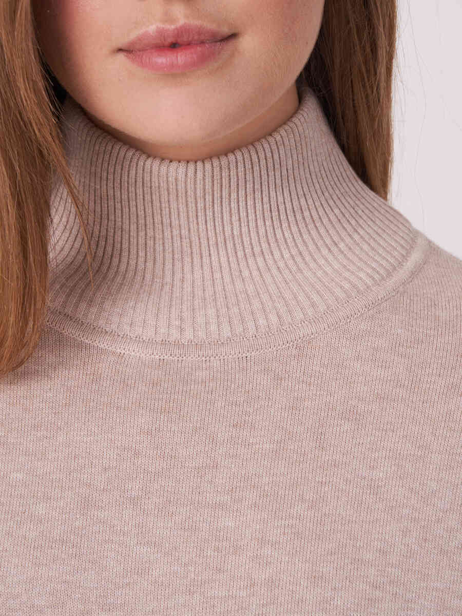 Long sweater with stand collar image number 2