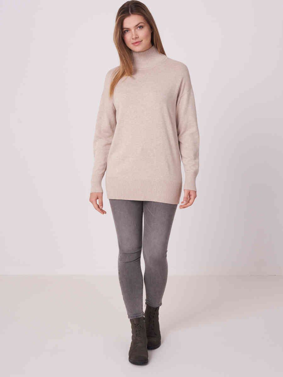 Long sweater with stand collar image number 3