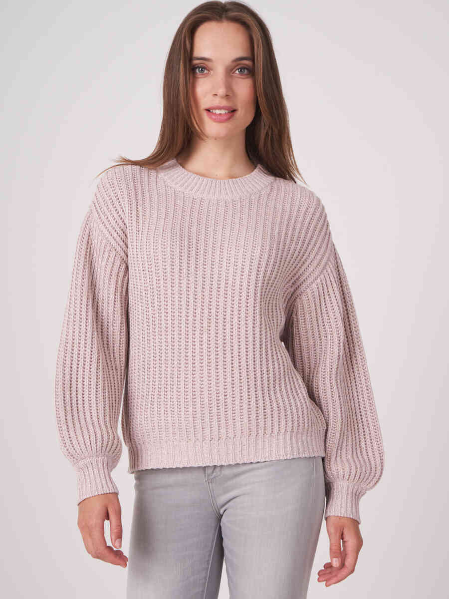 Shiny chunky rib knit sweater made of Italian fancy yarn