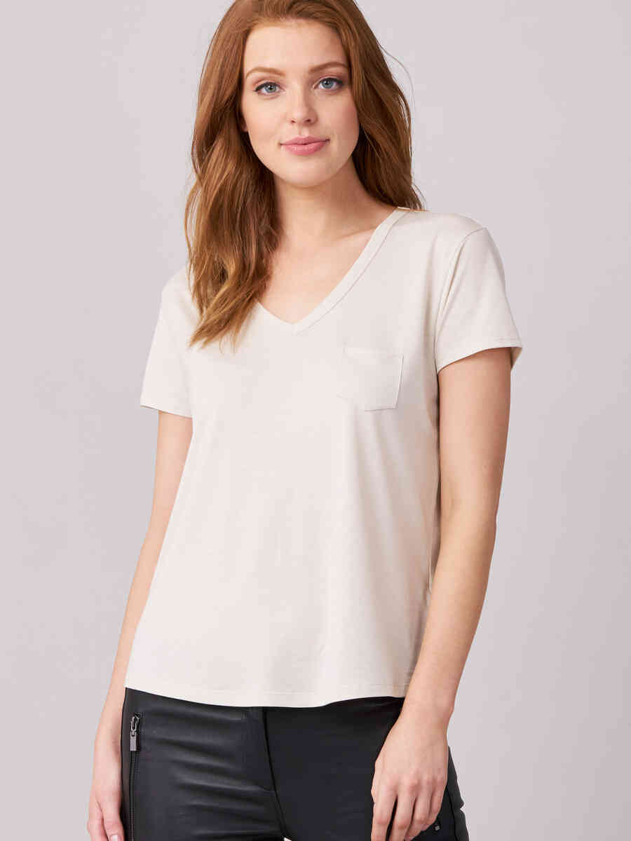 Women's basic V-neck T-shirt with chest pocket image number 0