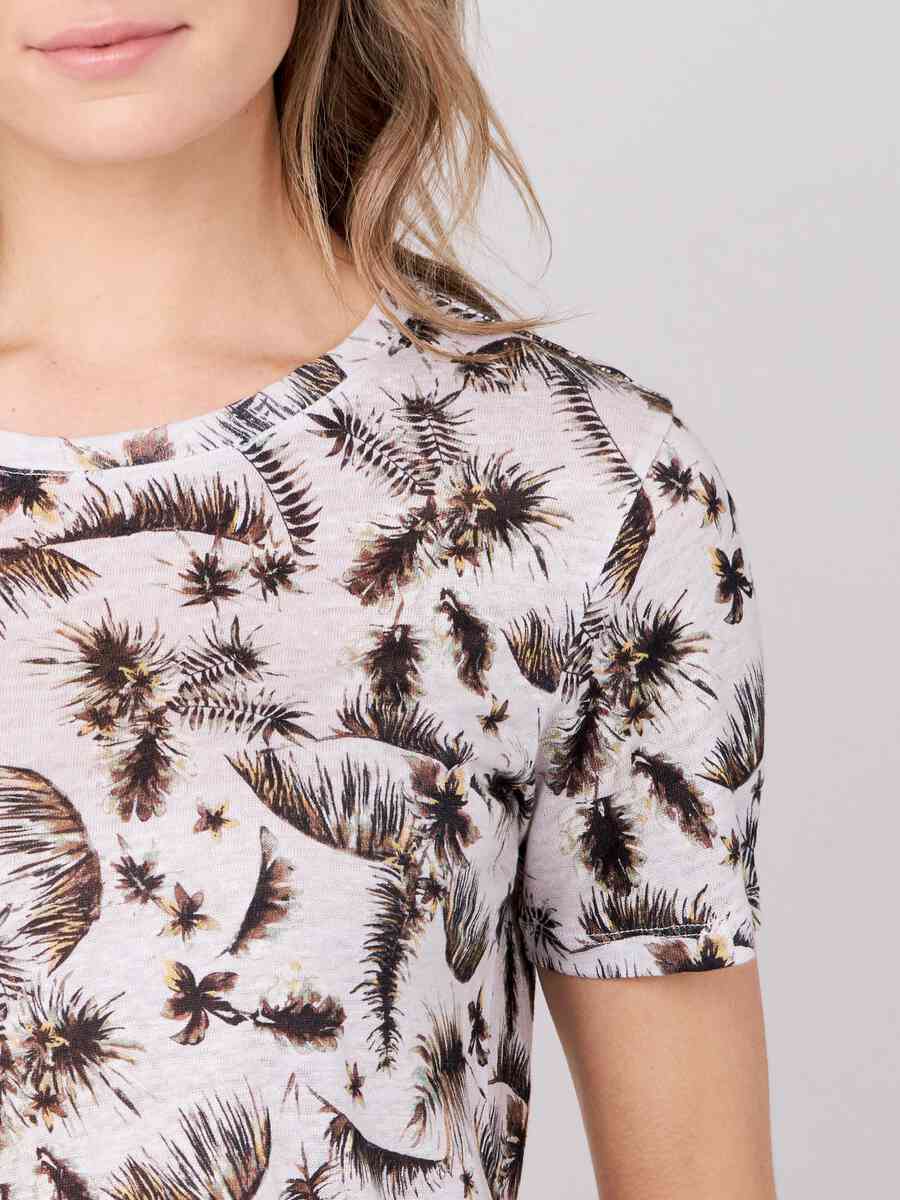 Linen T-shirt with palm leaf print image number 2