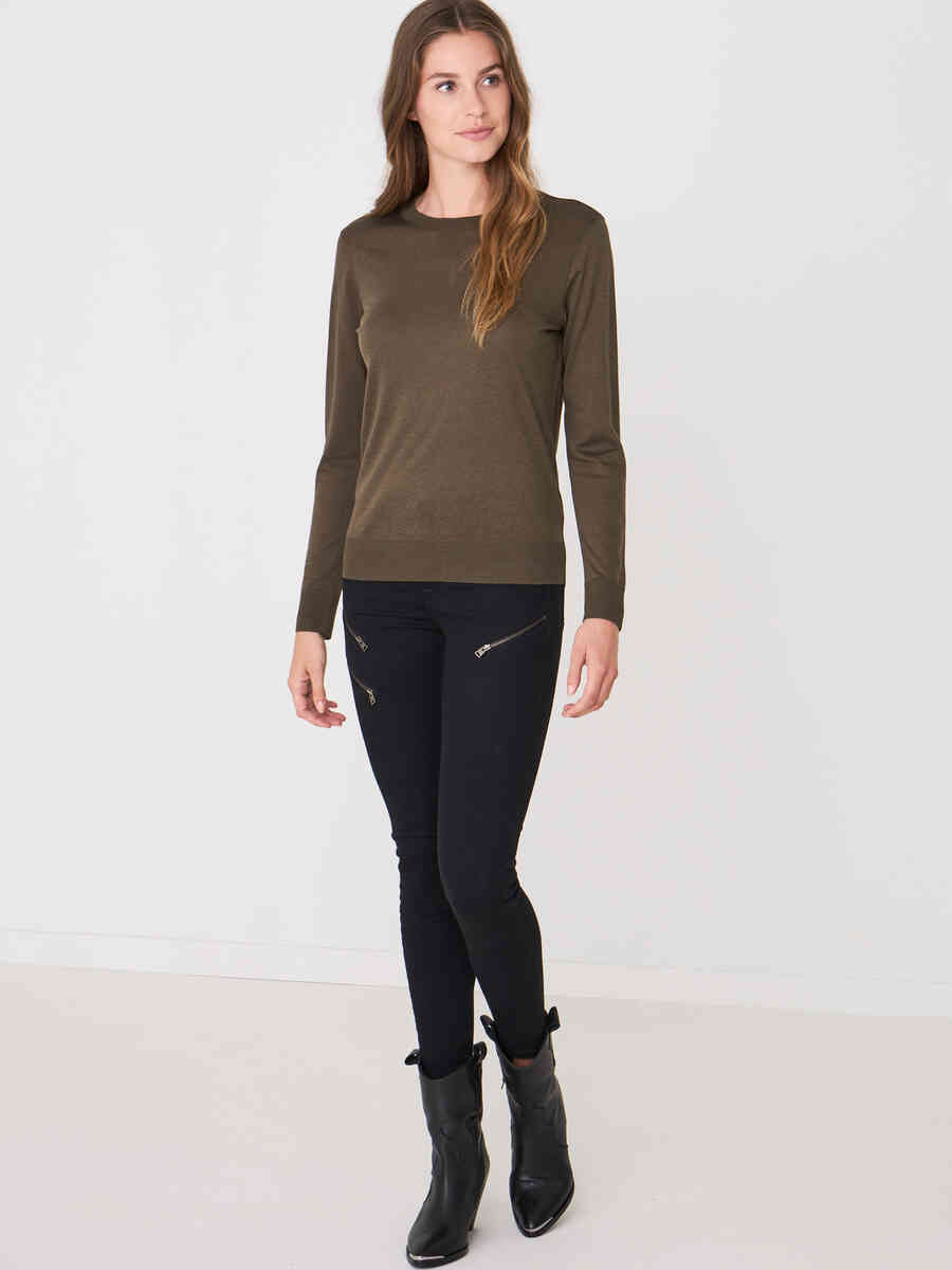 Long-sleeved top with round neck image number 3