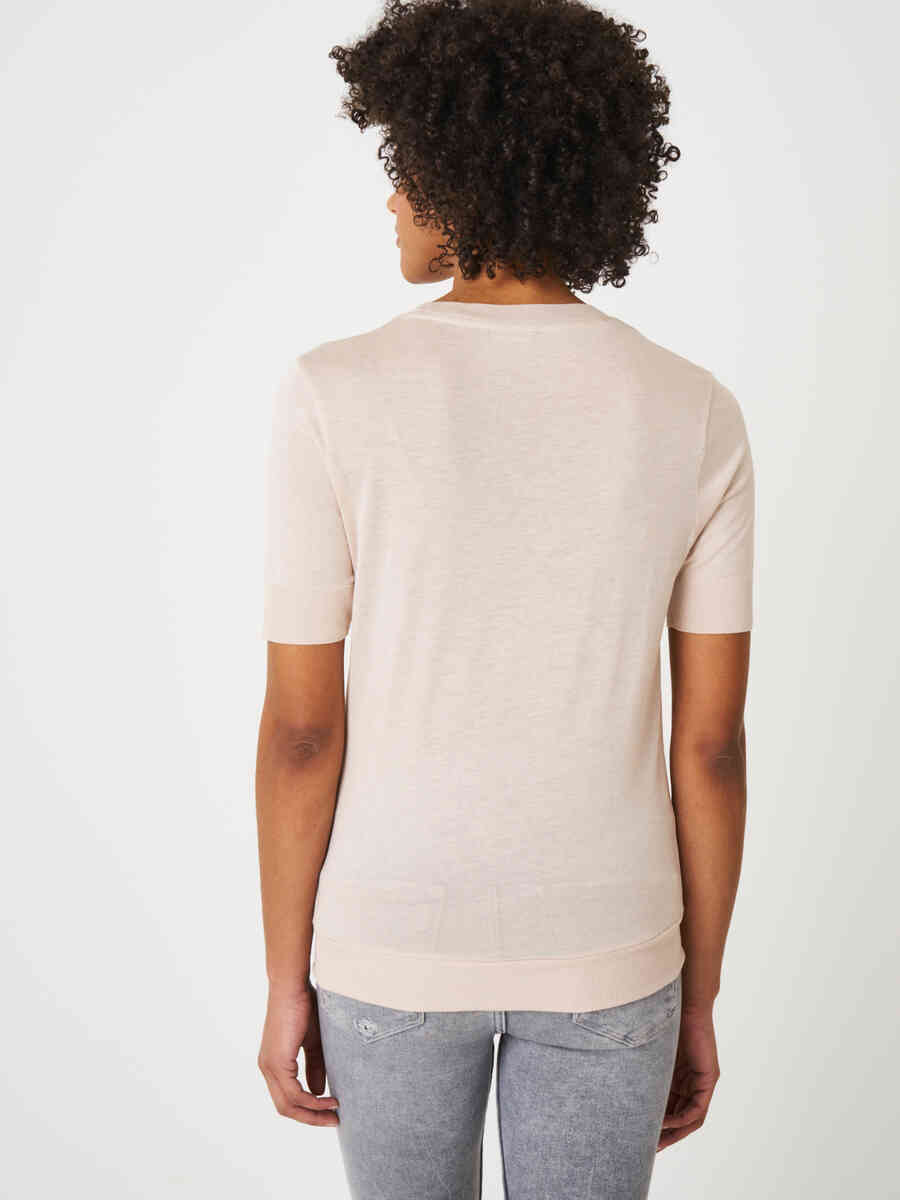 T-shirt in high quality lyocell-cotton blend with knotted hem image number 1