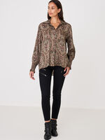 Silk paisley blouse with shirt collar image number 3