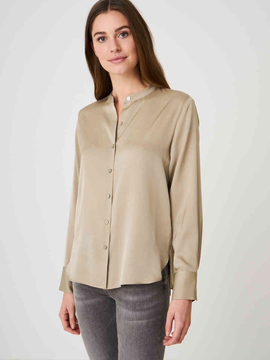 Basic stretch silk blouse with round neck image number 0