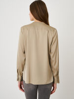 Basic stretch silk blouse with round neck image number 1