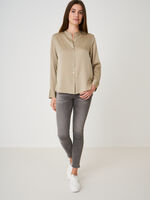 Basic stretch silk blouse with round neck image number 3