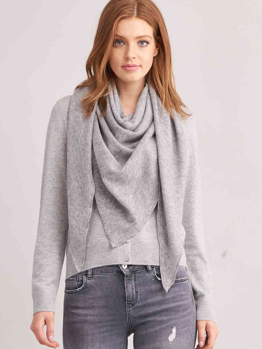 Triangular cashmere scarf